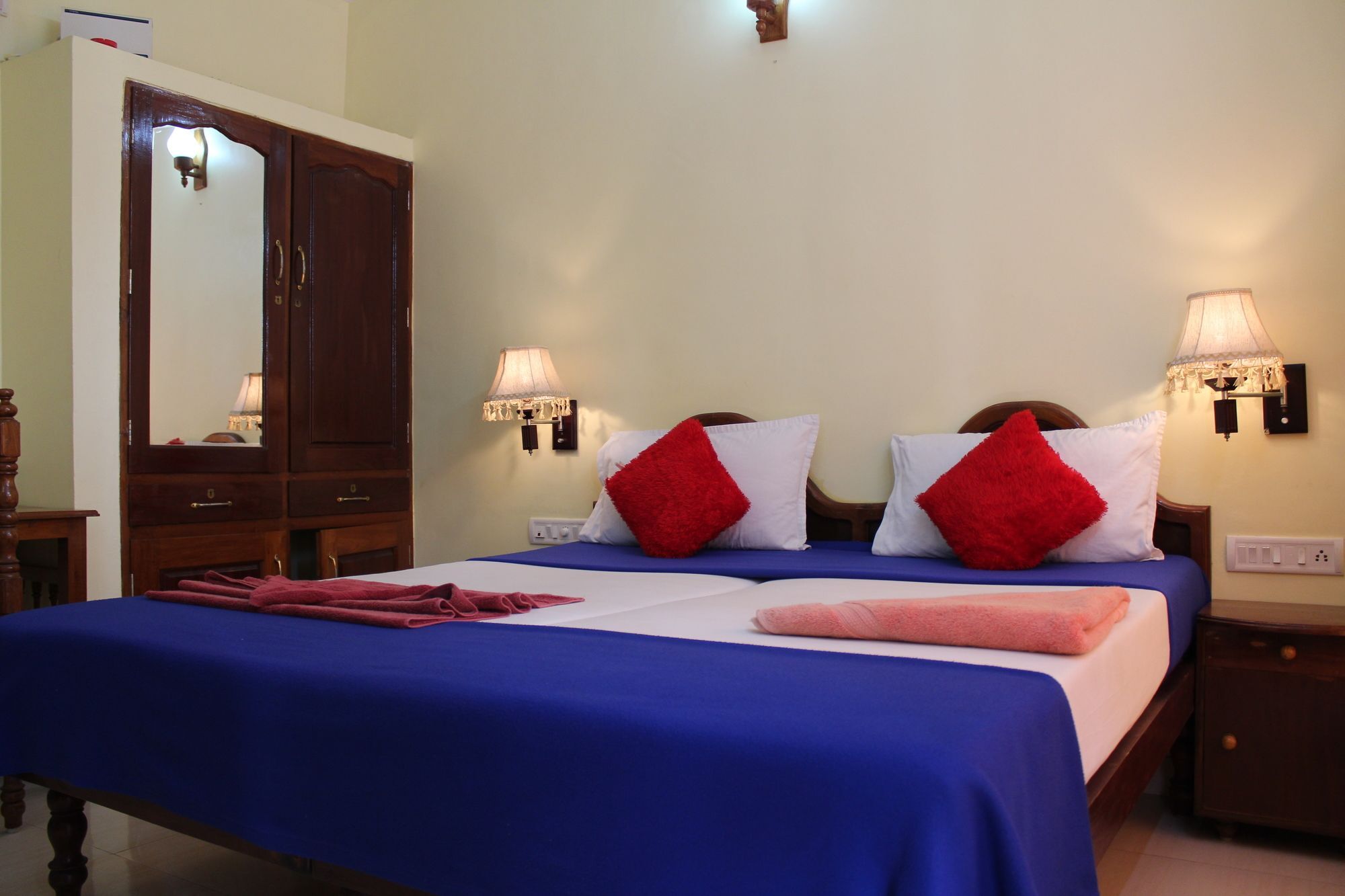 Hotel Sea View Palace - The Beach Hotel, Kovalam Exterior photo